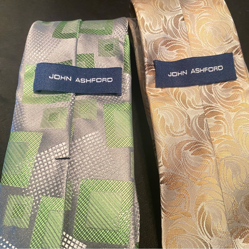 2 mens ties